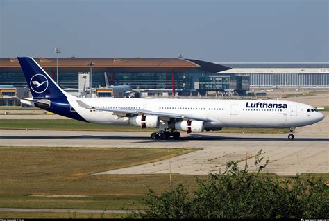 D Aigx Lufthansa Airbus A Photo By Yiran Id