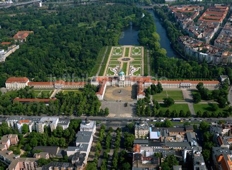 Luftaufnahme Berlin Das Schloss Charlottenburg