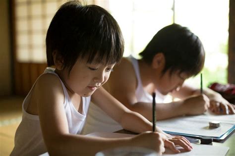 夏休みの宿題「早く終わらせる」子どもの割合は：マピオンニュース