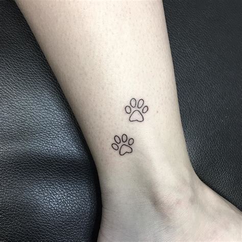 Tatuajes De Huellas De Perro