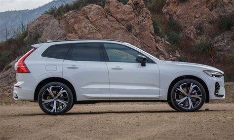 Volvo Xc V Cross Country First Drive Reviews Autonxt Net