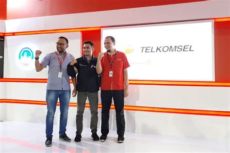 Inovasi Digital Telkomsel Buat Industri Otomotif