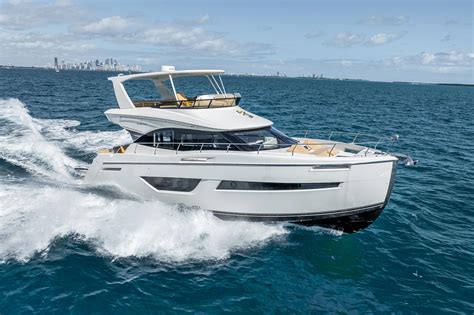 52 Carver C52 Command Bridge 2017 Seattle Yachts