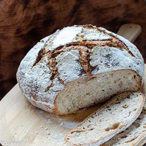 Pain au levain de seigle sans pétrissage en cocotte de Cook n Roll et