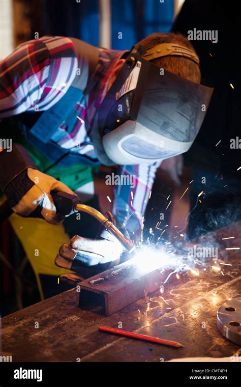 Welder Hi Res Stock Photography And Images Alamy