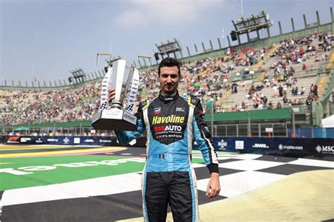 Jos Arellano Y El Chevron Havoline Big Auto Racing Team En El Podio