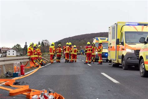 B 89 bei Harras Fahrerin gerät in Gegenverkehr drei Verletzte