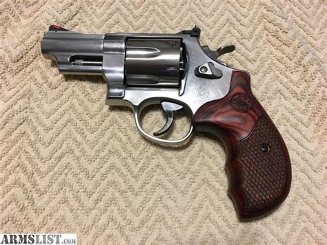 ARMSLIST - For Sale: S&W 629 Deluxe 44mag 3" Wood Grips