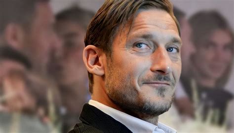 Francesco Totti Le Donne Con Cui Avrebbe Tradito Ilary Mam E