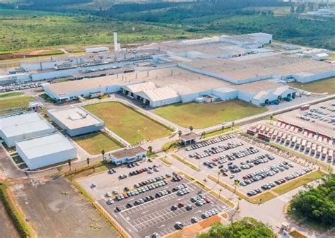 Toyota deve investir R 11 bilhões no Brasil