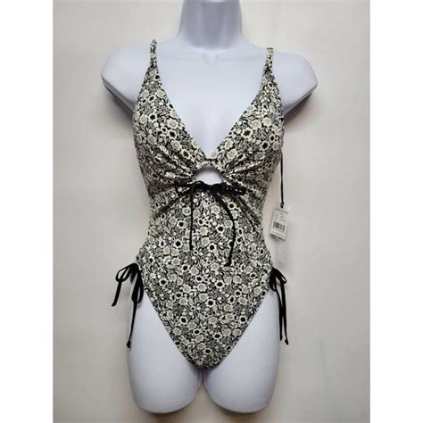 Robin Piccone Swim Robin Picconeaubrey Vneckfloral Onepiece Swimsuit New Poshmark