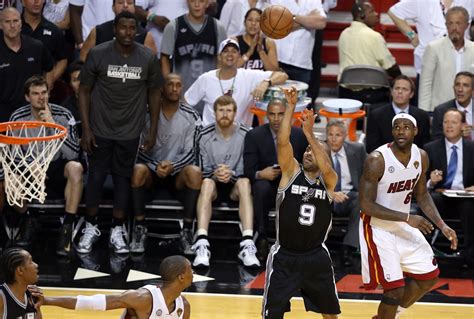 Tony Parker Beat The Heat With A Miracle Shot After Falling On The