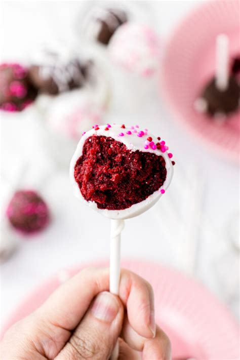 Red Velvet Cake Pops - Recipe Girl