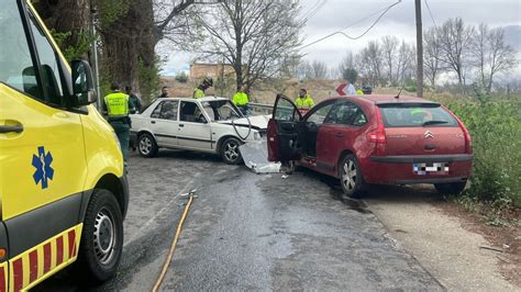 Un hombre de 51 años fallece tras el choque entre dos vehículos en