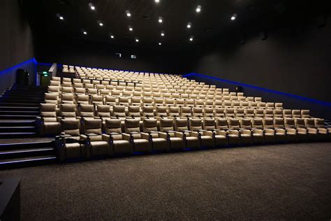 iLUXE kino salė Vilniuje Forum Cinemas kino teatras