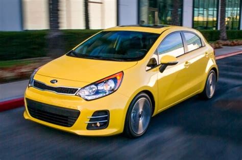 Used 2016 Kia Rio Hatchback Pricing - For Sale | Edmunds