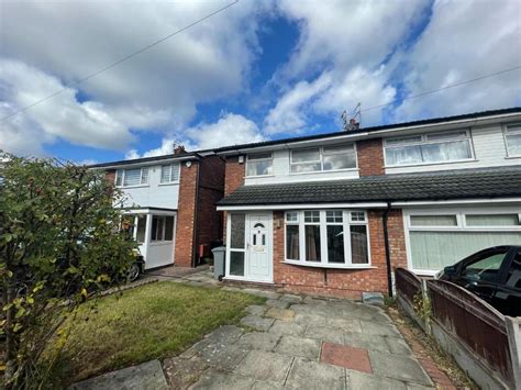 Gawsworth Close Timperley Altrincham 3 Bed Semi Detached House To