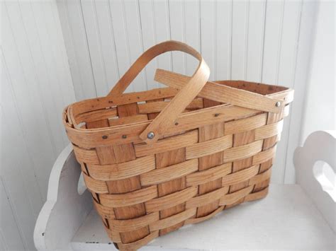 Basketville Putney Vermont Hickory Splint Picnic Basket Pie Carrier