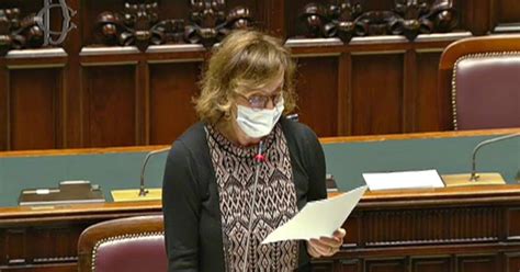 Sottosegretari L Esclusa Sandra Zampa Abbiamo Rinunciato Alla Salute