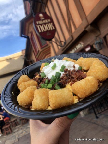 News And Review Mac And Cheese Is Back On The Menu At Magic Kingdom S