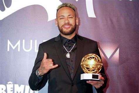 uma fortuna 10 vezes maior que a do Pelé Neymar aos 27 anos já é