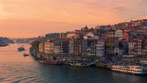 Houses and Buildings in Porto Portugal image - Free stock photo - Public Domain photo - CC0 Images