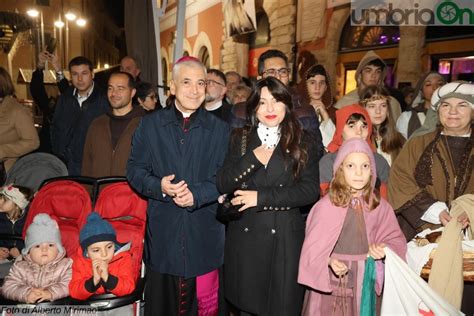 Terni Il Natale Di San Valentino Si Accende Con La Stella Cometa