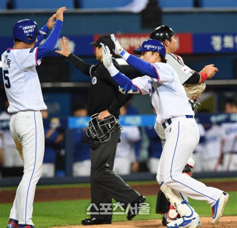 Ss포토 삼성 이승엽 갈길 바쁜 Lg에 역전 투런 홈런포