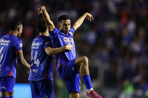 La Jornada Cruz Azul Derrota A Tijuana Y Liga Su Segundo Triunfo En