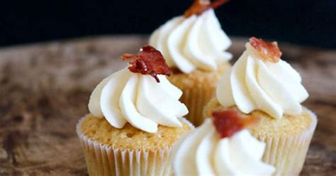 Mini Maple Bourbon Cupcakes With Maple Buttercream And Maple Glazed