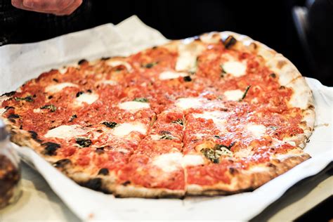 Best Pizza in Connecticut: Our 10 Favorites!