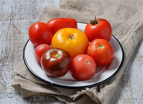 Diferentes Tipos De Tomate Foto Premium