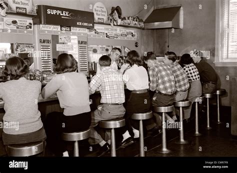 1950s Soda Fountain Hi Res Stock Photography And Images Alamy