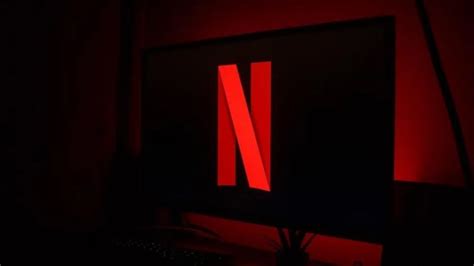 Cómo puedo ver Netflix en otro televisor si estoy de viaje