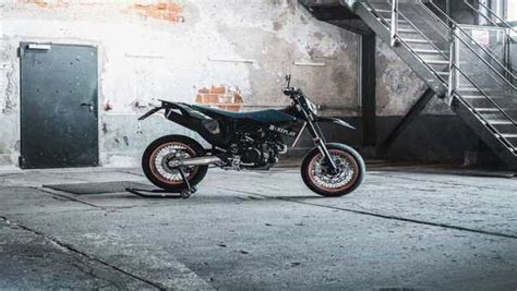 Husqvarna Rides In Replay Edition Of Vitpilen 701 701 Supermoto And