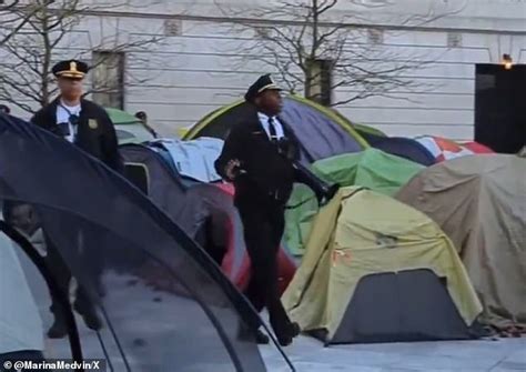 Moment Cops Storm Yale University S Pro Palestine Encampment And Arrest