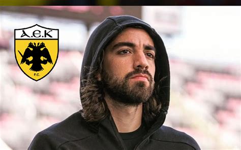 Rodolfo Pizarro a nada de llegar al AEK de Atenas se reuniría con