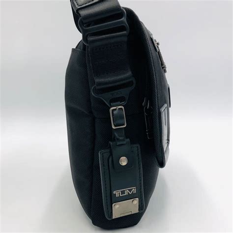 Yahooオークション 1円~ 極美品 Tumi トゥミ Alpha Bravo Beale メ