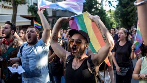 Turkish Police Break Up Istanbul Lgbtq Pride Rallies Cnn