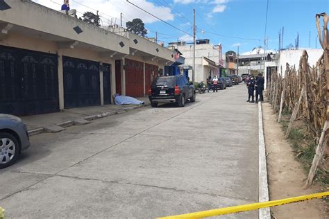 Hechos Hombre Es Asesinado Afuera De Su Vivienda La Voz De Xela