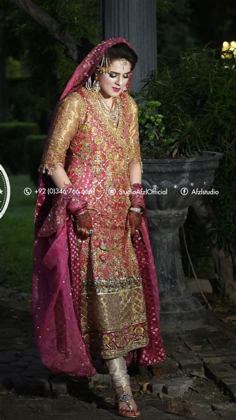 Dholkisangeet Bride Celebrity Dresses Pakistani Bridal Wear