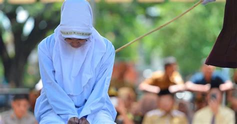 Muslim Woman 21 Lashed In Public Under Sharia Law For Getting Too Close To Her Boyfriend