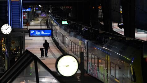 Sztrájk totális káosz hatalmas botrány így kezdődik a férfi