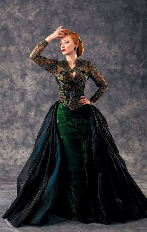 Ed Guide Lady Tremaine