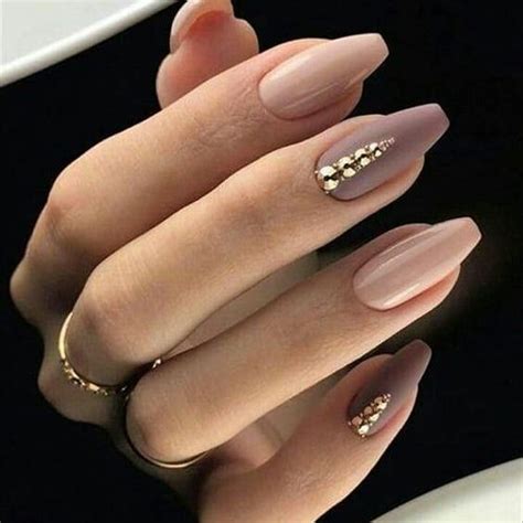 Manucure Tendance Automne Hiver Vernis Ongle Nude Rose Et