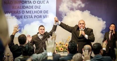 Blog Por Simas EVANGÉLICOS LOTAM PRIMEIRA IGREJA GAY DE SÃO PAULO EM INAUGURAÇÃO DE TEMPLO