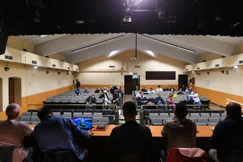 Fotos De La Asamblea De Los Trabajadores Del Bus Urbano De Zaragoza