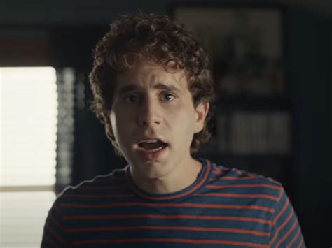 Querido Evan Hansen Trailer Final Mostra Waving Through A Window