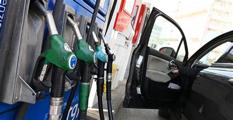 Prezzo Della Benzina Ai Massimi Da Luglio 2022 Rialzi Anche Su Luce E