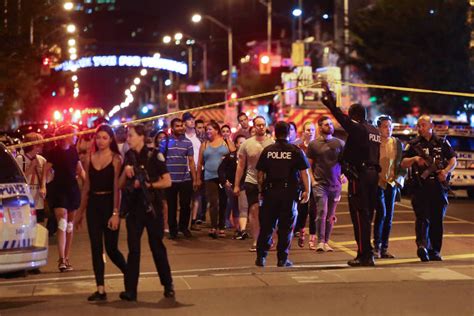 Ataque A Tiros Deixa Ao Menos Dois Mortos E 12 Feridos Em Toronto 23